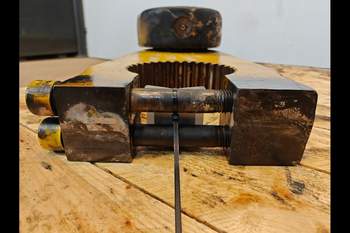 salg af Arm New Holland 1290 f/geark H