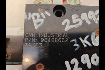 salg af Hydraulikventil New Holland 1290