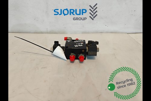 salg af Hydraulikventil New Holland 1290