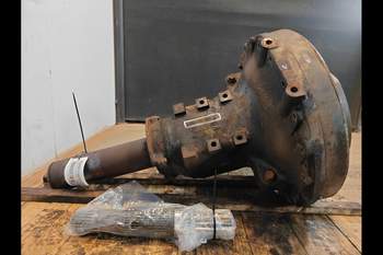 salg af Massey Ferguson 8730 LEFT Rear Half Axle