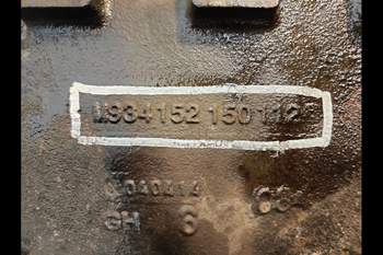 salg af Massey Ferguson 8730 LEFT Rear Half Axle