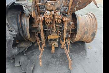 salg af Deutz-Fahr Agrotron 135 traktor