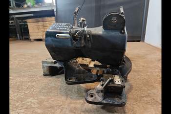 salg af Deutz-Fahr Agrotron 135 Frontlift