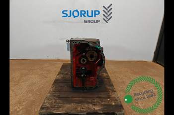 Deutz-Fahr Agrotron 135 Transmission Deutz-Fahr Agrotron 135 Transmission
