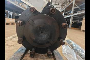 salg af Deutz-Fahr Agrotron 135 RIGHT Rear Half Axle