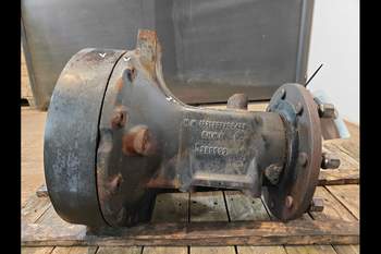 salg af Deutz-Fahr Agrotron 135 LEFT Rear Half Axle