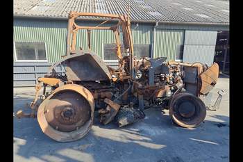 salg af Case Magnum 335 traktor