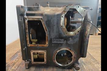 salg af Gearkasse Case Magnum 335