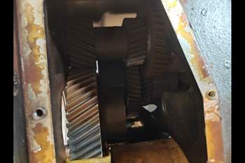 salg af Gearkasse Case Magnum 335