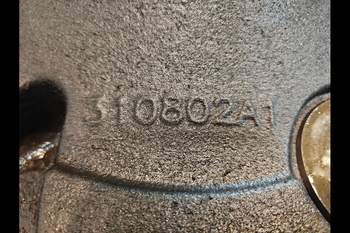 salg af Reduktion Case Magnum 335 Højre