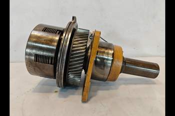 salg af PTO Case Magnum 335 Del
