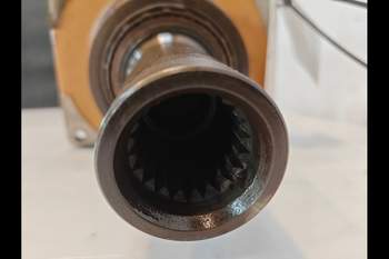 salg af PTO Case Magnum 335 Del
