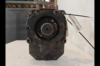 salg af PTO Case Magnum 335 Del
