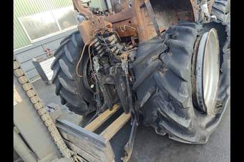 salg af Case Maxxum 145 traktor