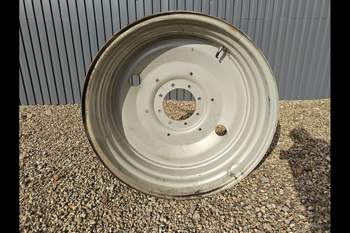 salg af Case Maxxum 145 RIGHT Rear Rim