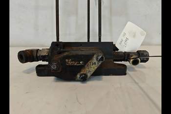 salg af Case Maxxum 145  Hydraulic Valve support