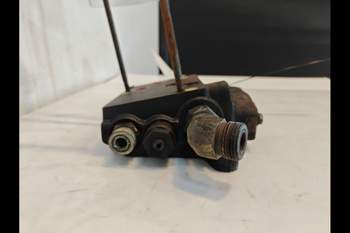 salg af Case Maxxum 145  Hydraulic Valve support
