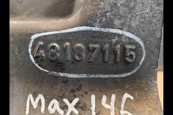 salg af Case Maxxum 145  Transmission Housing