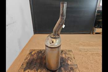 salg af Case Maxxum 145  Exhaust system catalyst