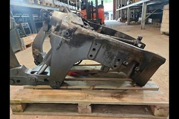 salg af Frontlift Valtra N174 m/PTO