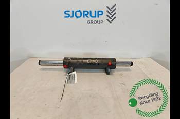 salg af Styrecylinder Valtra N174