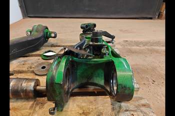 salg af John Deere 8400R  Suspension support