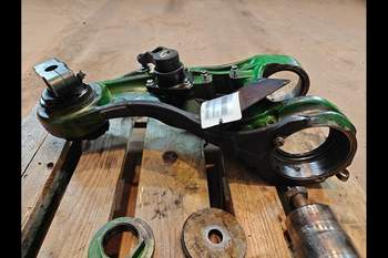 salg af John Deere 8400R  Suspension support
