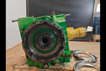 salg af John Deere 8400R  Rear Transmission
