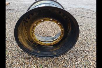 salg af John Deere 8400R RIGHT Front Rim