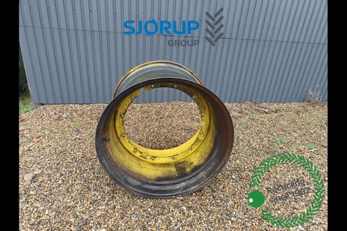 salg af John Deere 8400R LEFT Rim ring, Rear