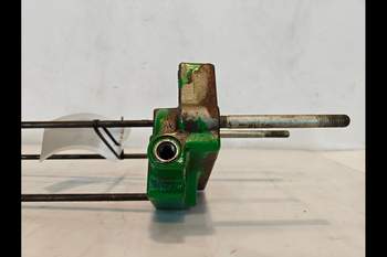 salg af John Deere 8400R  Hydraulic Valve support