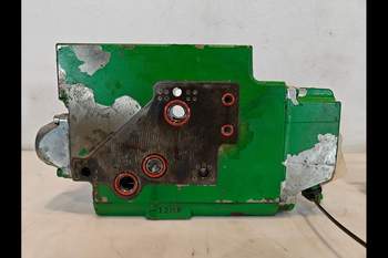 salg af John Deere 8400R  Remote control valve