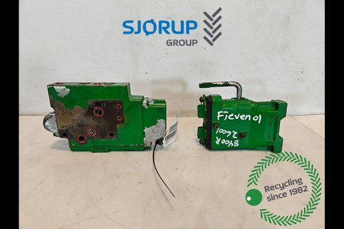 salg af John Deere 8400R  Remote control valve