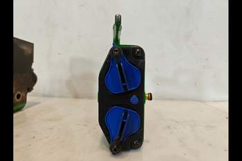 salg af John Deere 8400R  Remote control valve