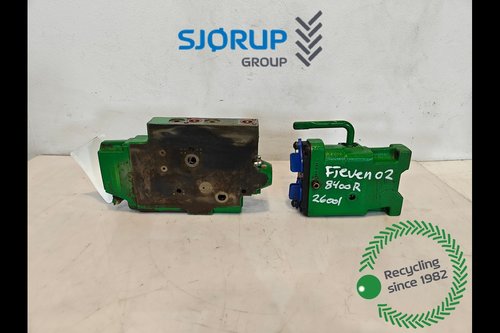 salg af John Deere 8400R  Remote control valve