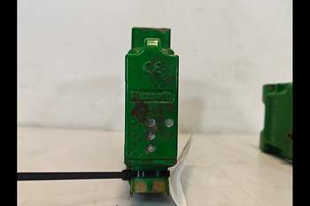 salg af John Deere 8400R  Remote control valve