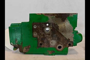 salg af John Deere 8400R  Remote control valve