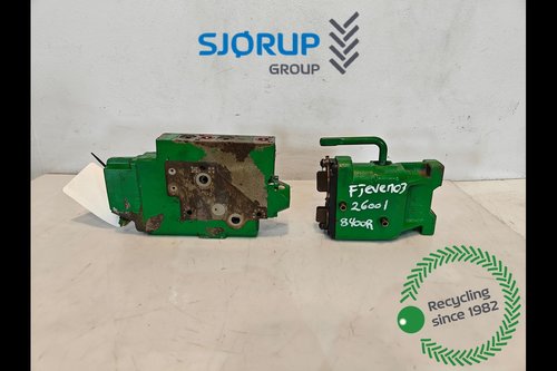 salg af John Deere 8400R  Remote control valve