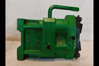 salg af John Deere 8400R  Remote control valve
