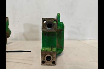 salg af John Deere 8400R  Remote control valve