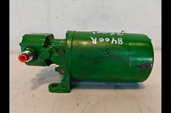 salg af John Deere 8400R  Remote control valve