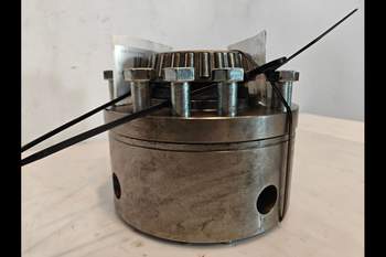 salg af John Deere 8400R  Front axle house