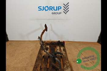 John Deere 8400R RIGHT Front Fender