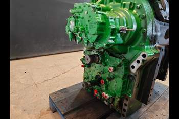 salg af John Deere 8400R  Transmission