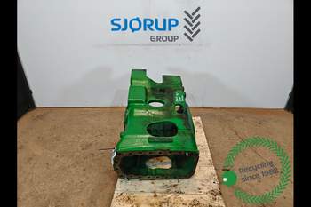 John Deere 8400R  Transmission Housing