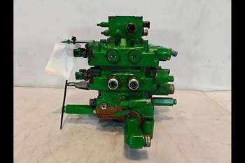 salg af John Deere 8400R  Hydraulic valve