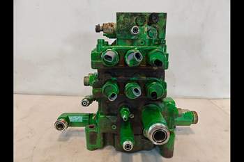 salg af John Deere 8400R  Hydraulic valve