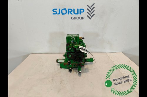 salg af John Deere 8400R  Hydraulic valve