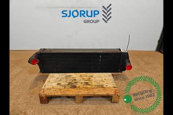 John Deere 8400R  Intercooler