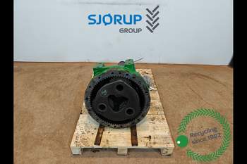 John Deere 8400R RIGHT Rear Half Axle